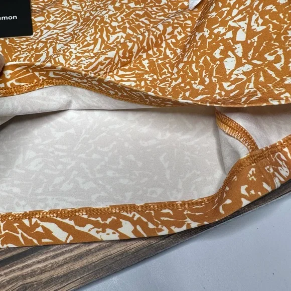 Lululemon Pool Short 7” NWT Size Small (Crunch Max Lemon Sorbet Autumn Orange) - Picture 3 of 14